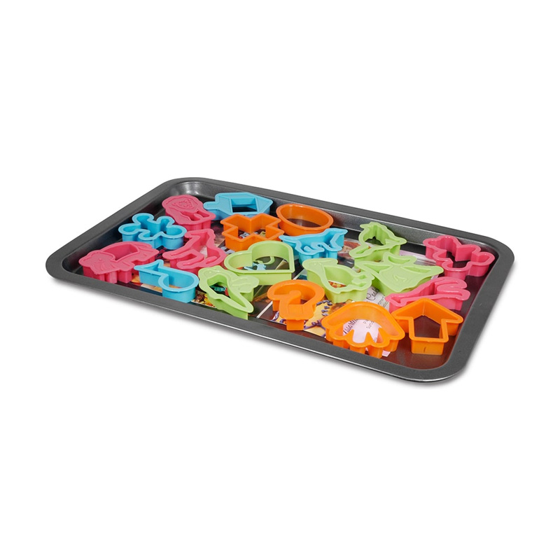 Baking Tray with Cookie Cutter