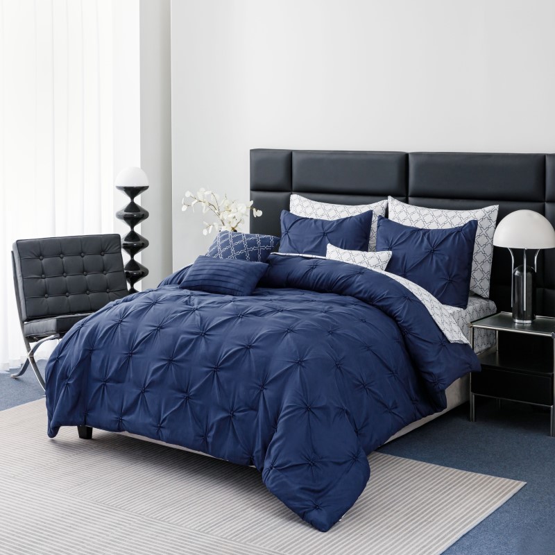 Twin Navy 8Pc Pintuck Bed In A Bag Set