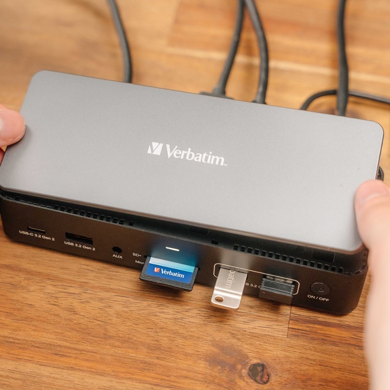 USB-C Pro Docking Station 15-in-1 – SSD Enclosure