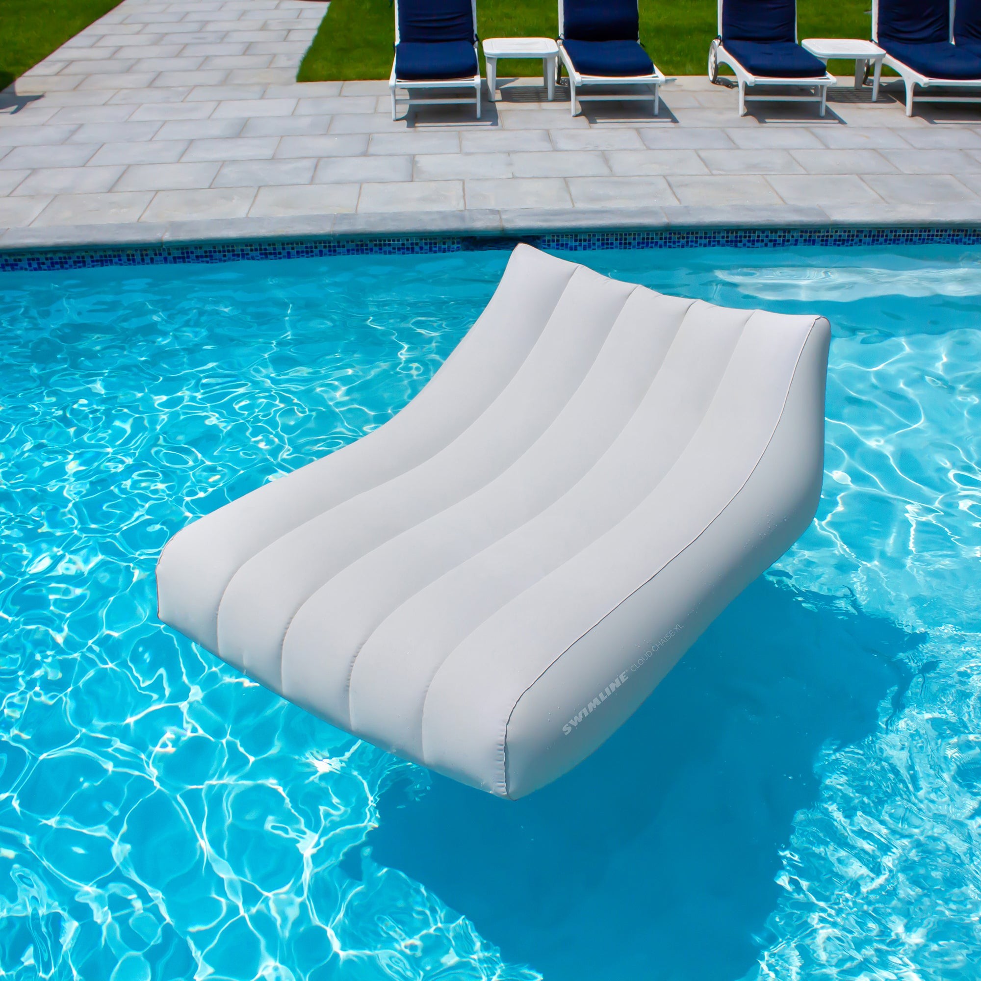 Cloud Chaise XL Fabric Float